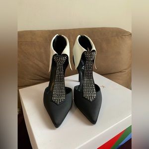 KATY PERRY Katy Perry Women's The Adella Pump